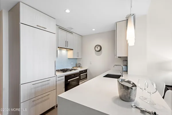$7,300 | 20 Melrose Terrace, Unit 601, Long Branch, NJ 07740