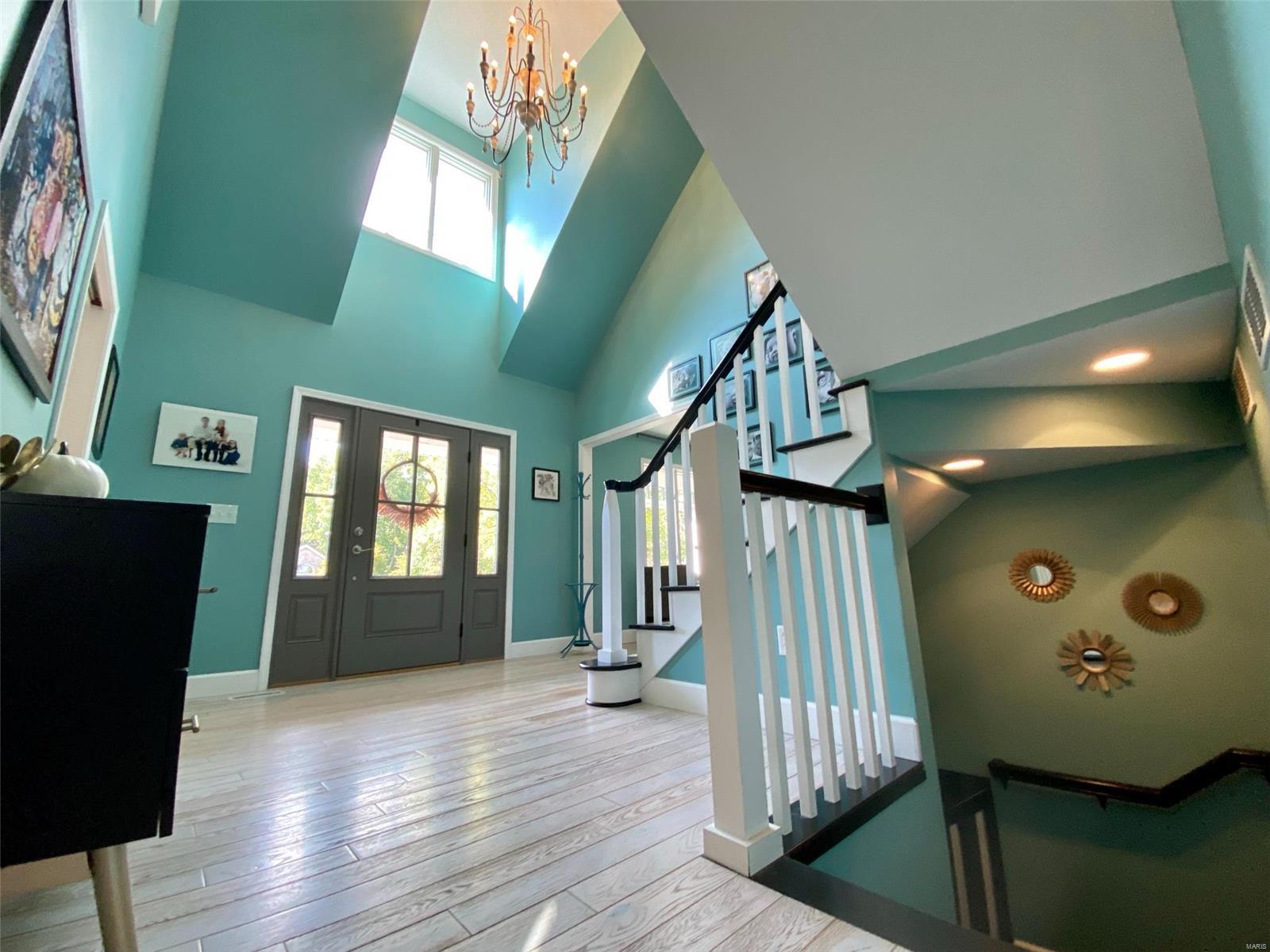 103 Pleasant Ridge Drive Edwardsville, IL 62025 - Photo 4 of 58 Gallery Image 4