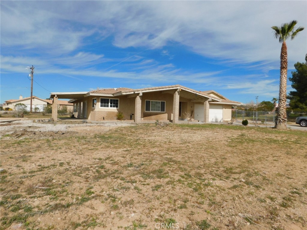 16420 Malahat Road Apple Valley, CA 92307 - Photo 2 of 14