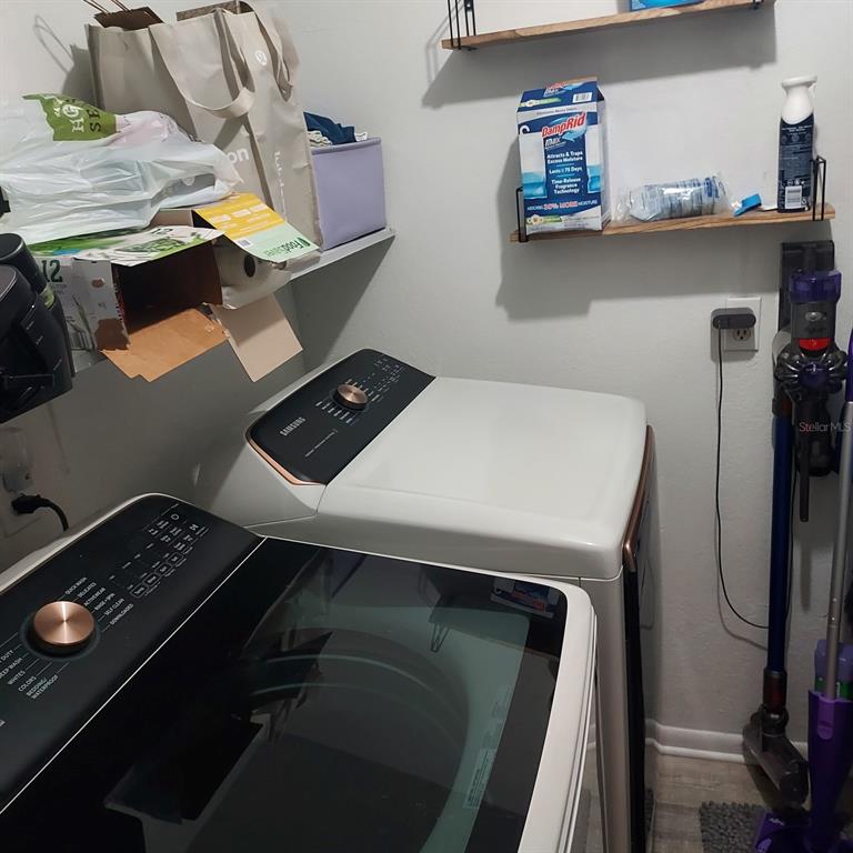 6257 Dewdrop Way, Unit 6257 Temple Terrace, FL 33617 - Photo 13 of 13 a close up of a stove top oven