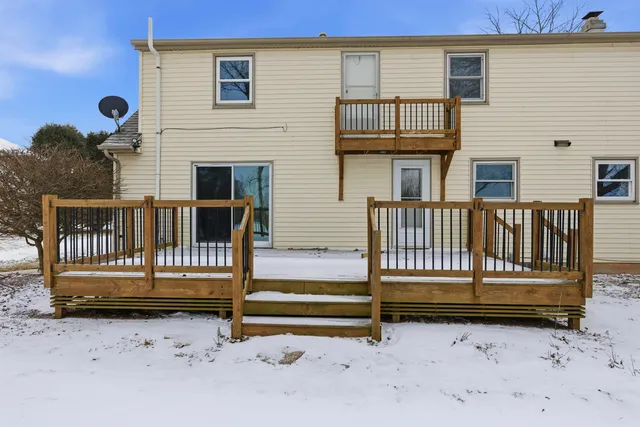 $399,900 | W3196 Creek View Lane, Appleton, WI 54915