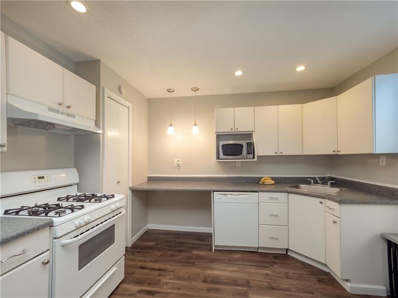 2322 Patterson Street Pittsburgh, PA 15203 - Photo 7 of 16