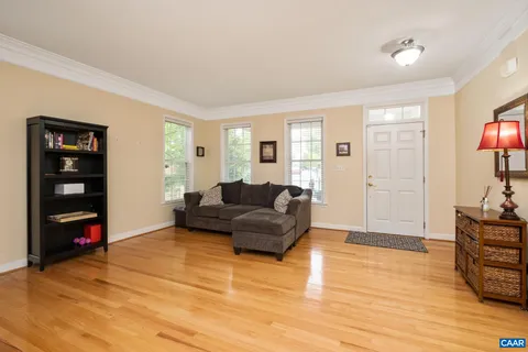 $500,000 | 35 Piney Loop, Zion Crossroads, VA 22942