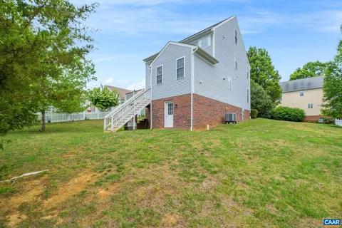 $500,000 | 35 Piney Loop, Zion Crossroads, VA 22942