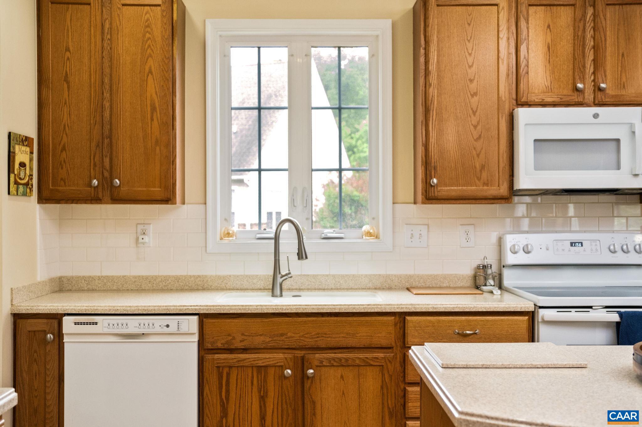 35 Piney Loop Zion Crossroads, VA 22942 - Photo 6 of 36