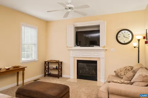 $500,000 | 35 Piney Loop, Zion Crossroads, VA 22942