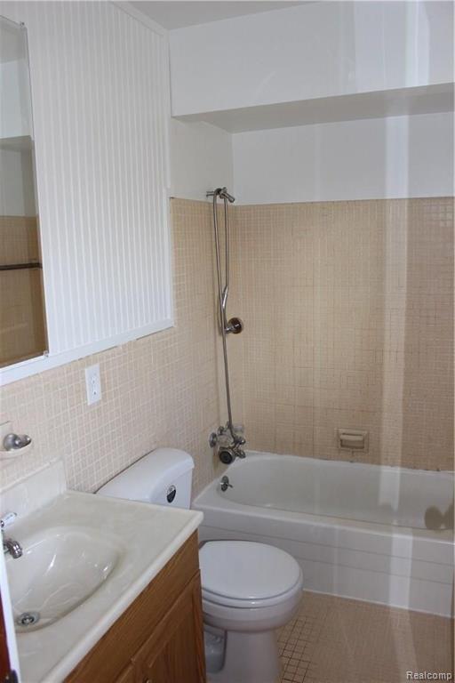 2830 Denton Road Canton, MI 48188 - Photo 8 of 18