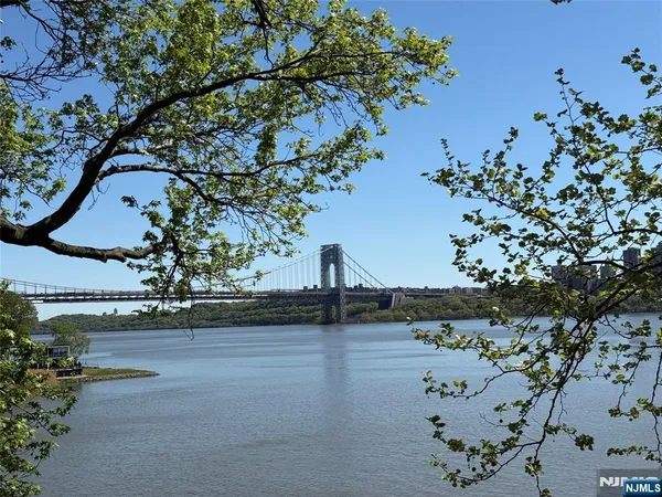$199,000 | 1375 River Road, Unit 1K, Edgewater, NJ 07020
