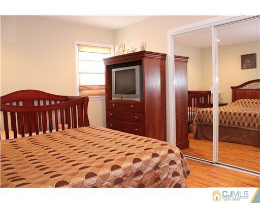 33 Rutgers Avenue Colonia, NJ 07067 - Photo 20 of 25 Gallery Image 20