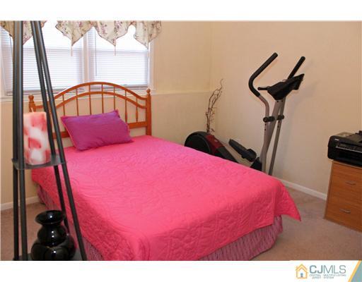 33 Rutgers Avenue Colonia, NJ 07067 - Photo 22 of 25 Gallery Image 22