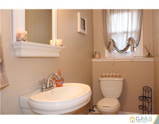 33 Rutgers Avenue Colonia, NJ 07067 - Photo 24 of 25 Gallery Image 24