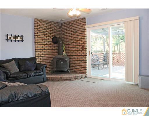 33 Rutgers Avenue Colonia, NJ 07067 - Photo 5 of 25 Gallery Image 5