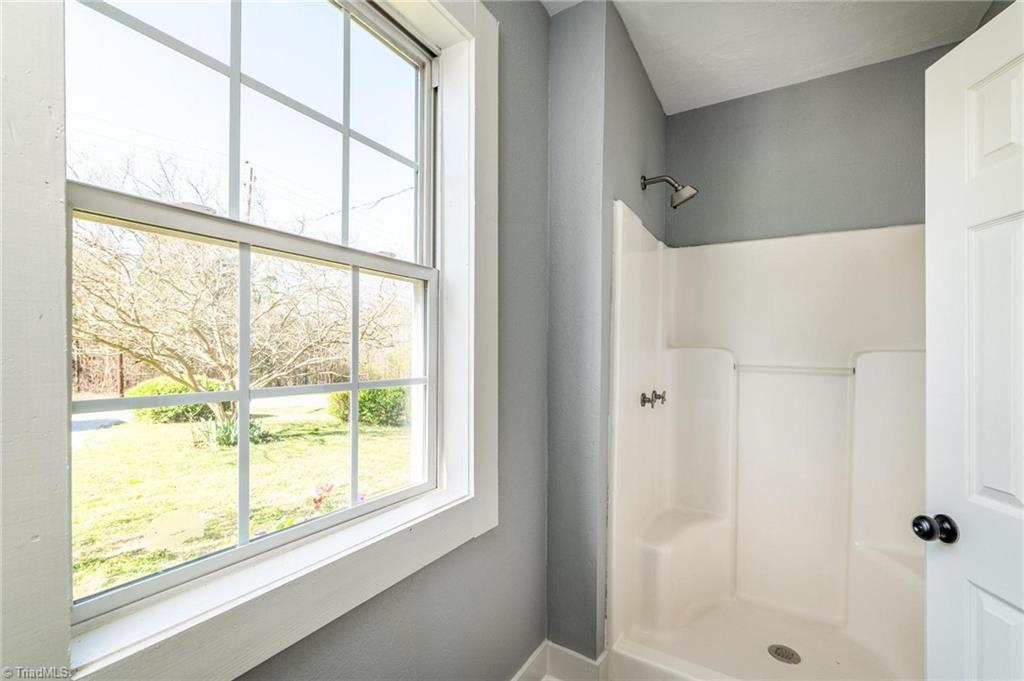 400 Glendale Road Lexington, NC 27292 - Photo 27 of 42