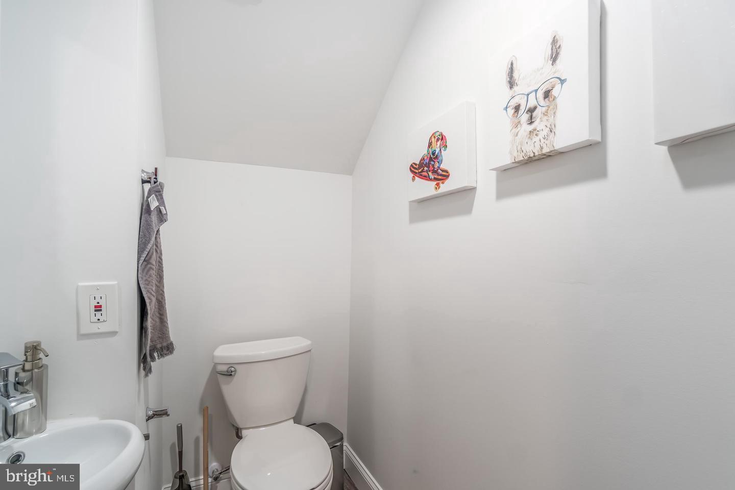 1723 19th Street Northwest, Unit 2 Washington, DC 20009 - Photo 11 of 11 Powder Room