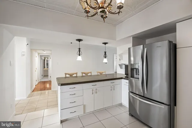 $2,600 | 6072 Main Street, Voorhees, NJ 08043