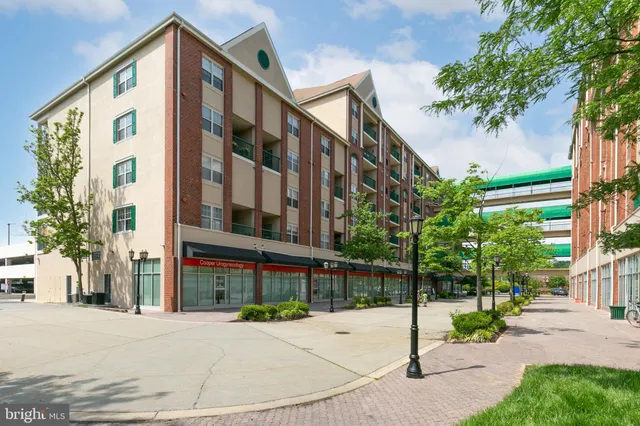 $2,600 | 6072 Main Street, Voorhees, NJ 08043