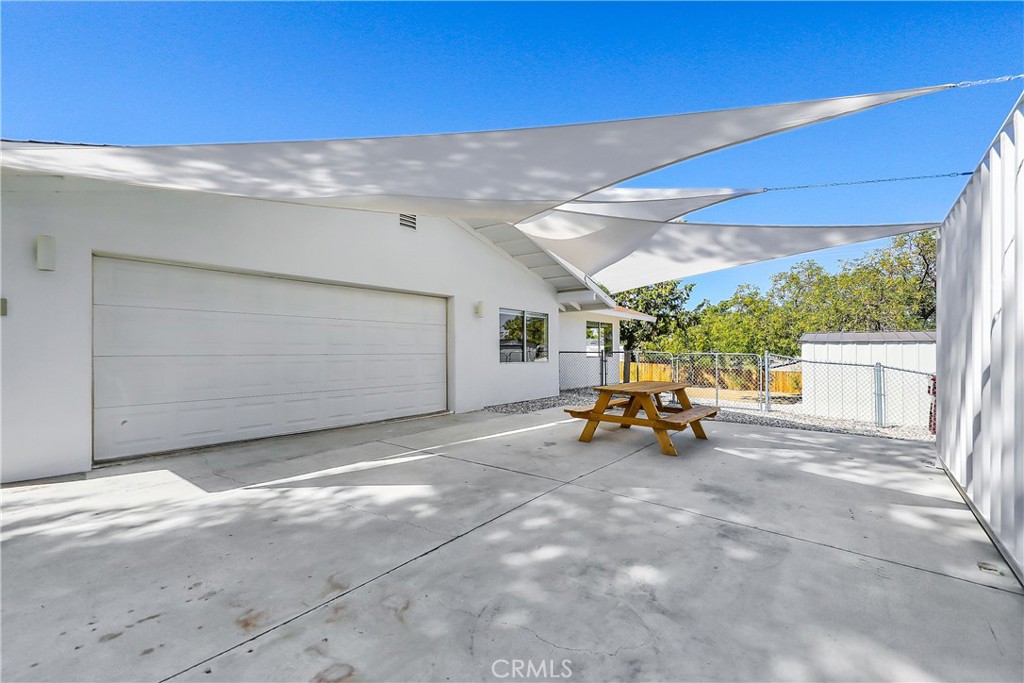 56800 Java Drive Yucca Valley, CA 92284 - Photo 38 of 43 a view of a room with large trees and sitting area