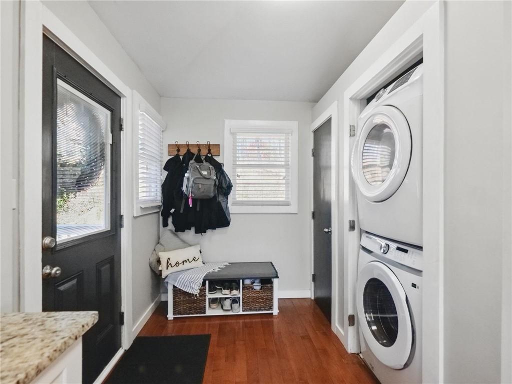 2093 Beverly Road Gainesville, GA 30501 - Photo 21 of 24 a view of a bedroom with washer and dryer