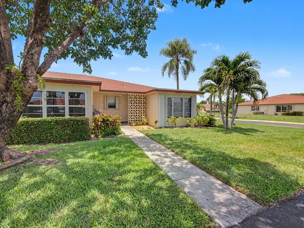$245,900 | 4580 Northwest 3rd Street, Unit D, Delray Beach, FL 33445