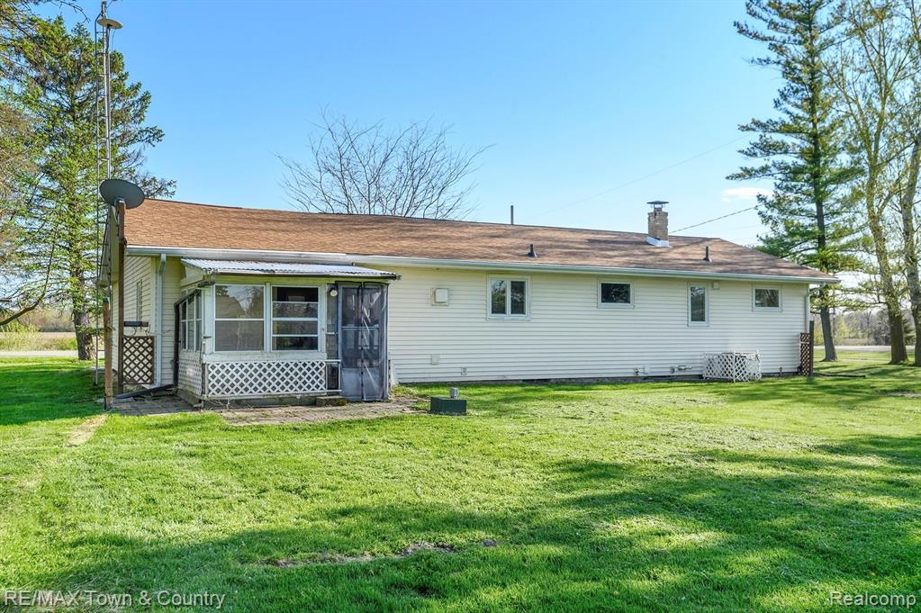 11170 Coldwater Road Flushing, MI 48433 - Photo 20 of 21