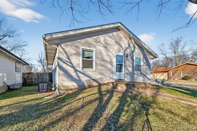 $94,900 | 9739 Balboa Drive, St. Louis, MO 63136