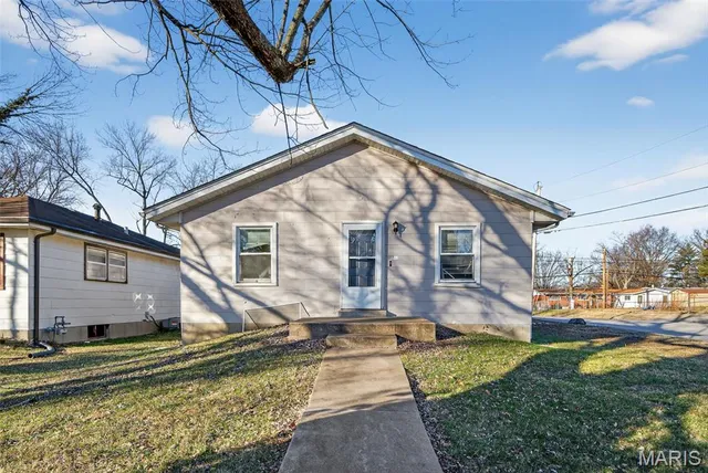 $94,900 | 9739 Balboa Drive, St. Louis, MO 63136