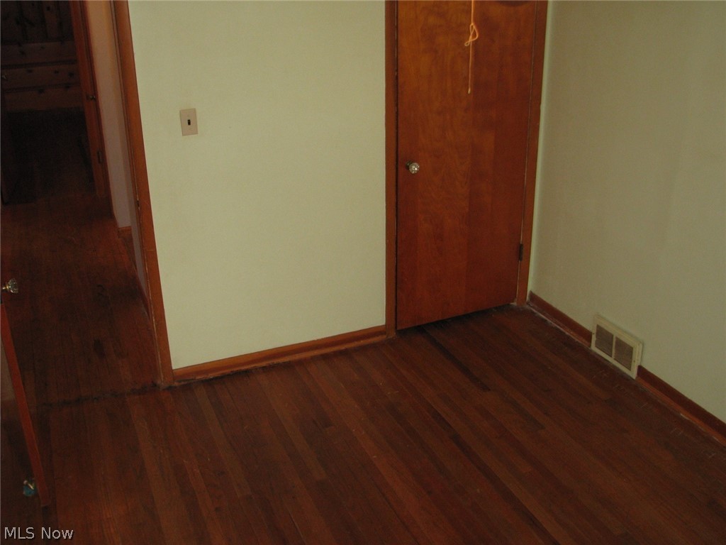 37230 Bainbridge Road Solon, OH 44139 - Photo 12 of 31 Gallery Image 12