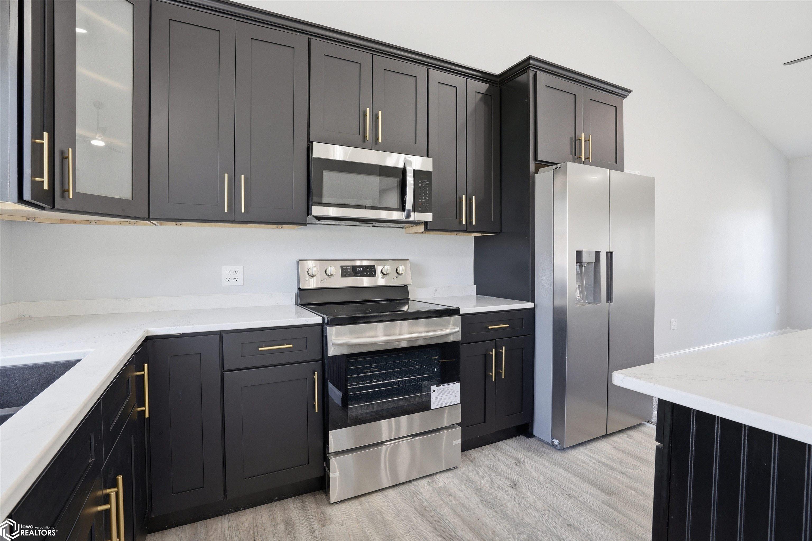 1301 Wabash Avenue Carthage, IL 62321 - Photo 8 of 25 Gallery Image 8