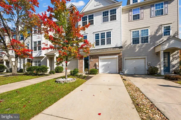 $2,800 | 44574 River Otter Drive, California, MD 20619