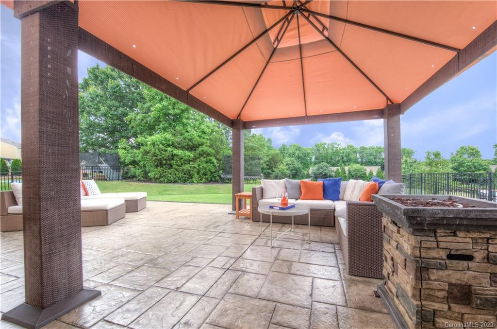 2711 Aldergrove Road Matthews, NC 28105 - Photo 3 of 44 Gallery Image 3