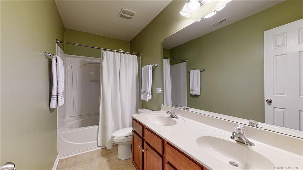 2711 Aldergrove Road Matthews, NC 28105 - Photo 34 of 44 Gallery Image 34