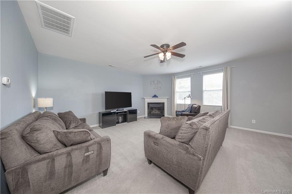 2711 Aldergrove Road Matthews, NC 28105 - Photo 8 of 44 Gallery Image 8