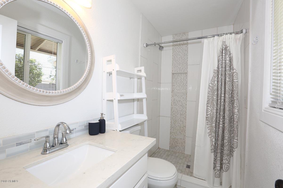 8531 East Chaparral Road Scottsdale, AZ 85250 - Photo 19 of 39 Master Bath