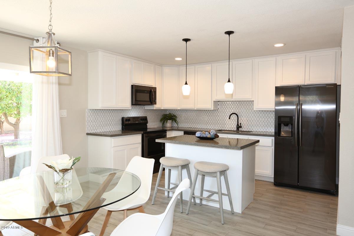 8531 East Chaparral Road Scottsdale, AZ 85250 - Photo 10 of 39 Kitchen