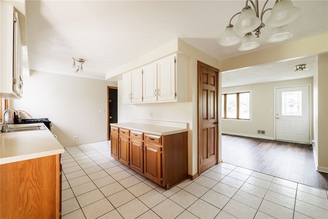 343 Huffer Road Parma, NY 14468 - Photo 8 of 30