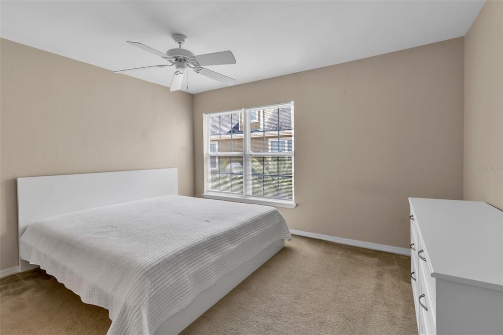 5541 Rosehill Road, Unit 202 Sarasota, FL 34233 - Photo 22 of 47