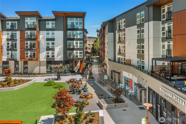 $1,299,000 | 13359 (site32) Ne 175th Place, Woodinville, WA 98072