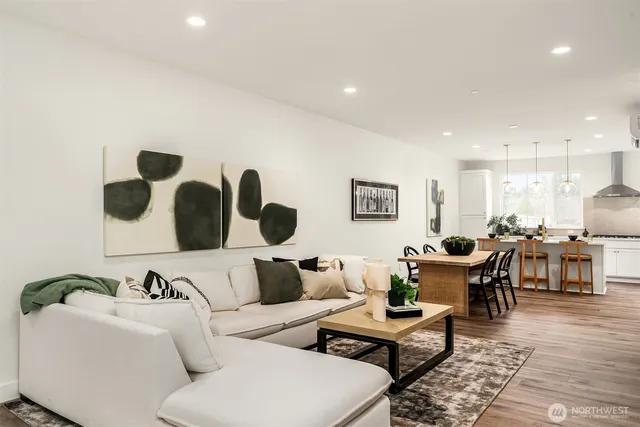 $1,299,000 | 13359 (site32) Ne 175th Place, Woodinville, WA 98072