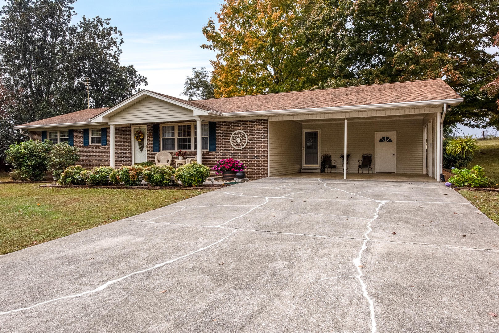 3015 Rambling Road Maryville, TN 37801 - Photo 2 of 30 Gallery Image 2