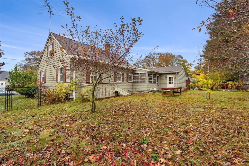 17 Donald Road Stoughton, MA 02072 - Photo 2 of 19 Gallery Image 2