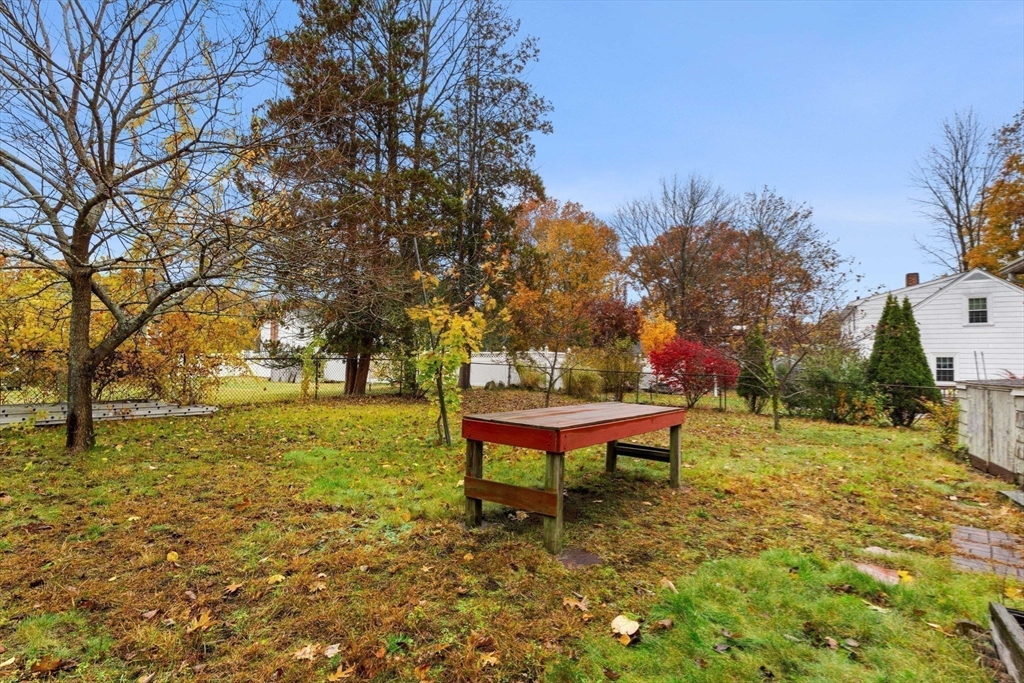 17 Donald Road Stoughton, MA 02072 - Photo 3 of 19 Gallery Image 3