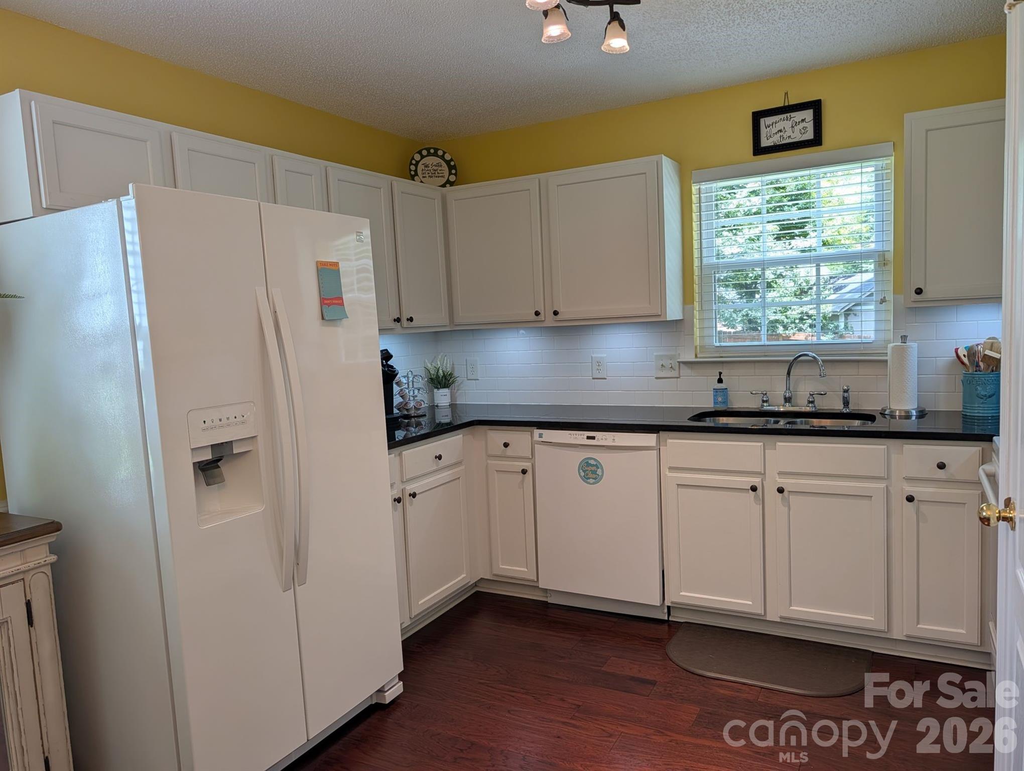 704 Gum Branch Road Charlotte, NC 28214 - Photo 12 of 37