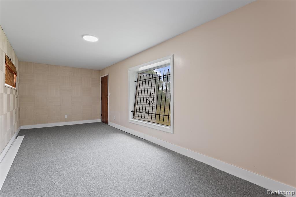 8604 Meyers Road Detroit, MI 48228 - Photo 20 of 39