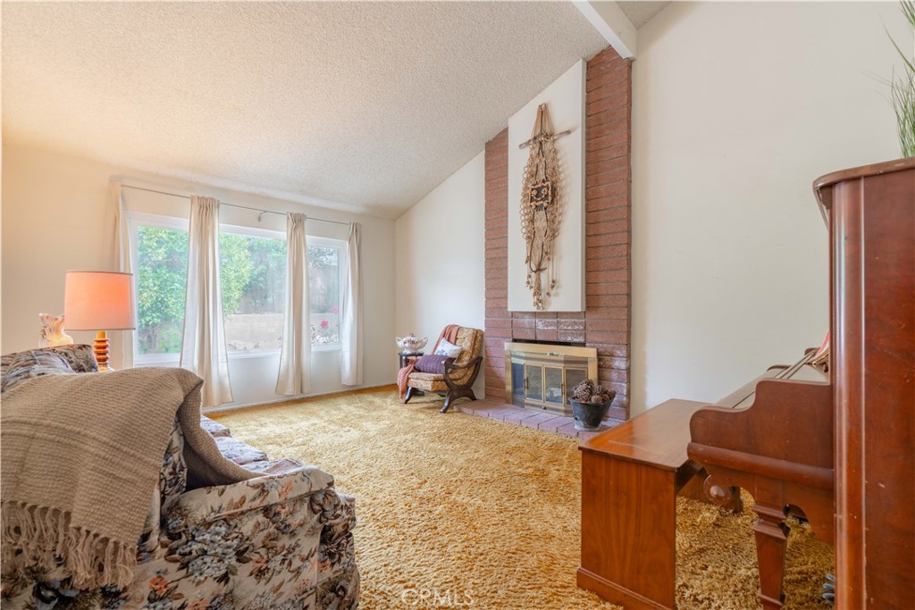 6320 Topaz Street Rancho Cucamonga, CA 91701 - Photo 17 of 32 Family Room