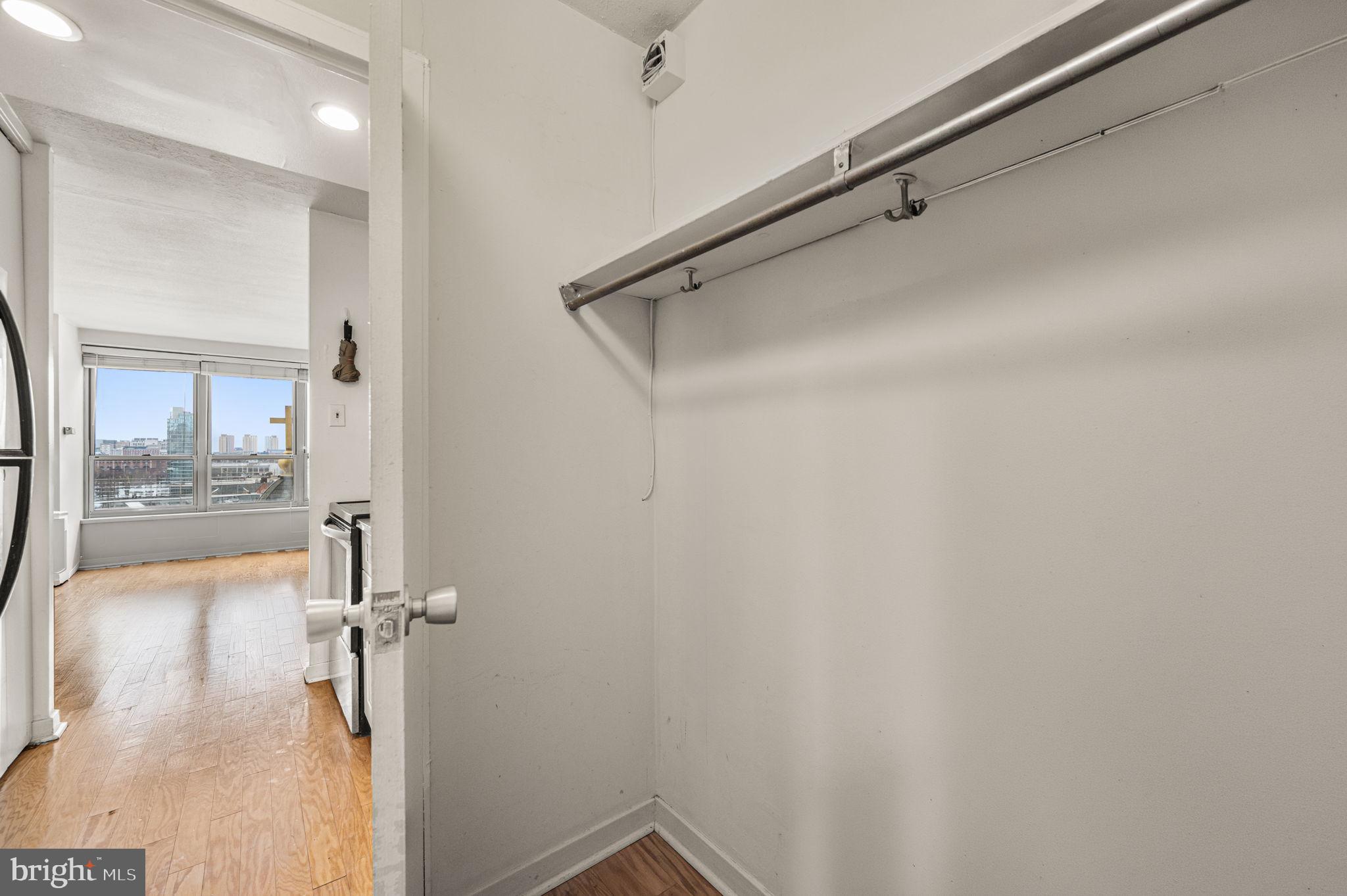 224-30 West Rittenhouse Square, Unit 915B Philadelphia, PA 19103 - Photo 11 of 21 walk in closet