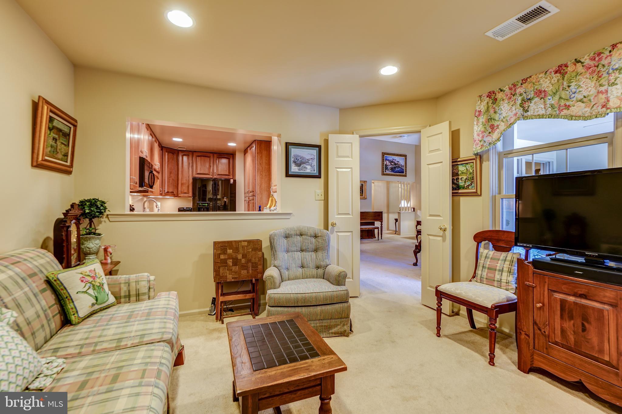 10706 Kings Riding Way, Unit 20118 Rockville, MD 20852 - Photo 13 of 33 Den