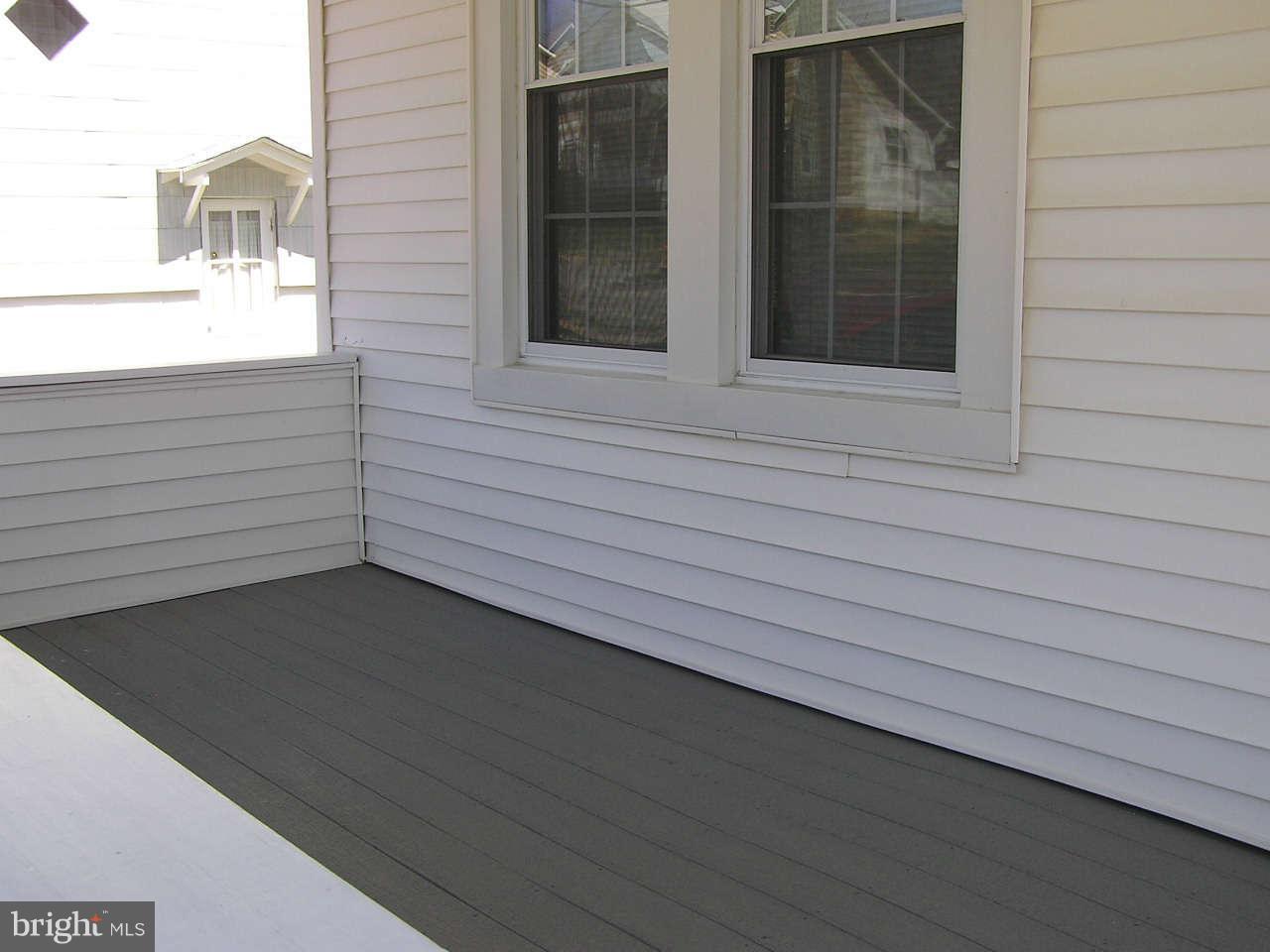 3802 Ridgecroft Road Baltimore, MD 21206 - Photo 5 of 24 Nice front porch