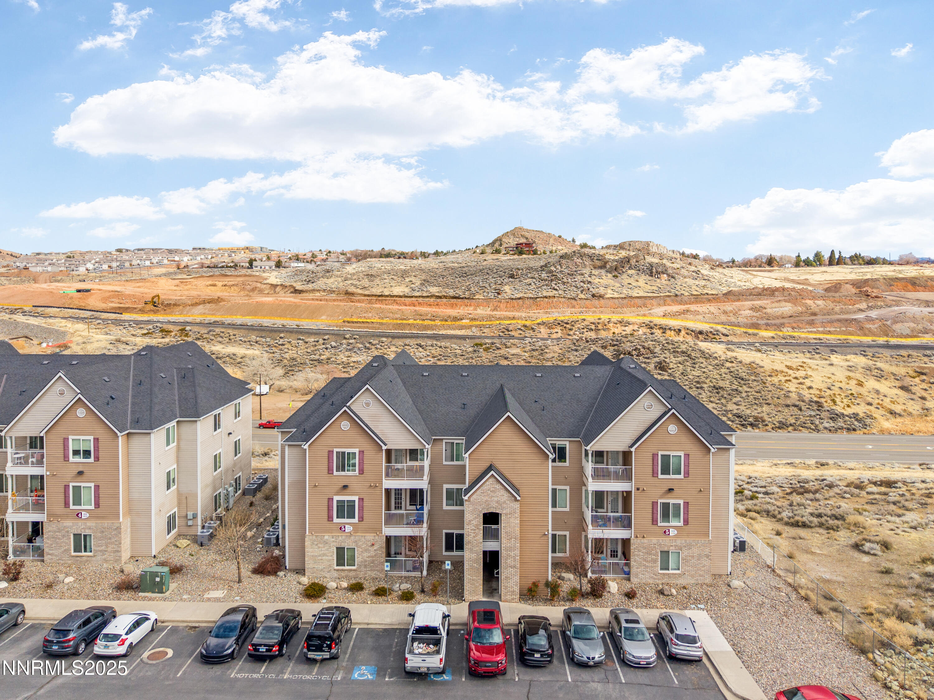 200 Talus Way, Unit 522 Reno, NV 89503 - Photo 39 of 40 a view of residential houses with outdoor space and ocean view