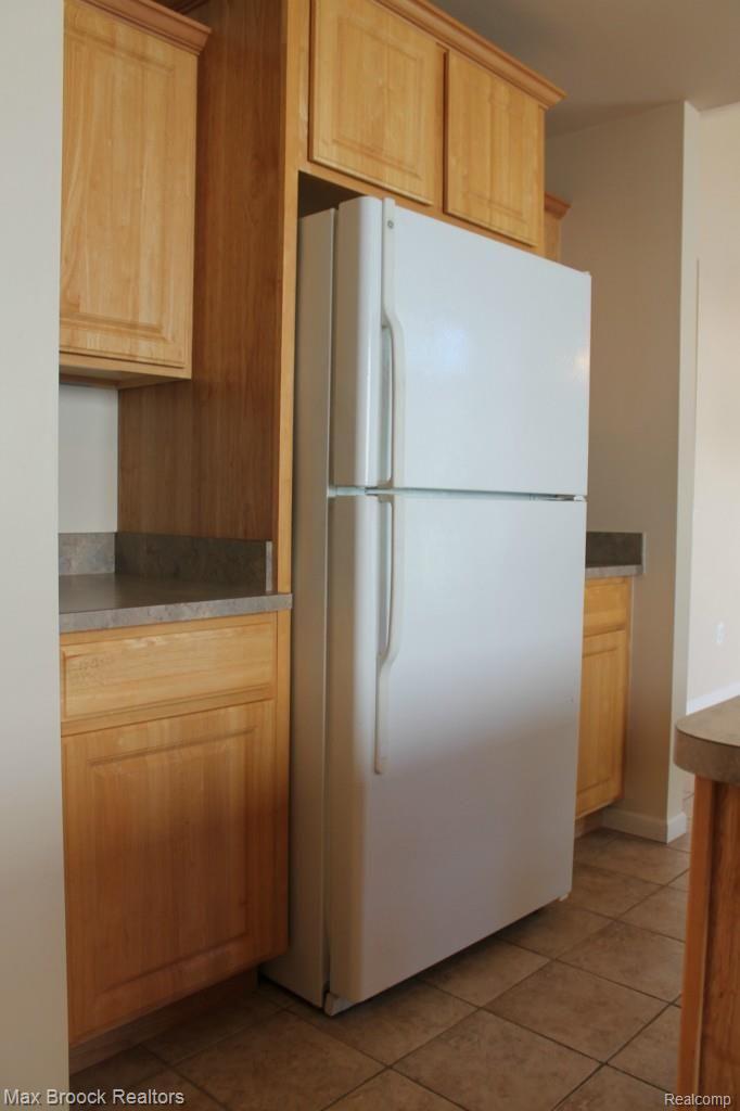 37311 Ryan Road, Unit 9 Sterling Heights, MI 48310 - Photo 9 of 29 Ryan 37311 015.jpg