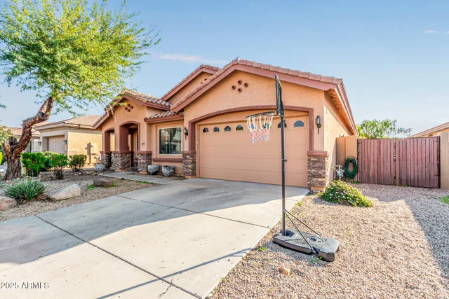 $650,000 | 2833 East Cobalt Street, Chandler, AZ 85225